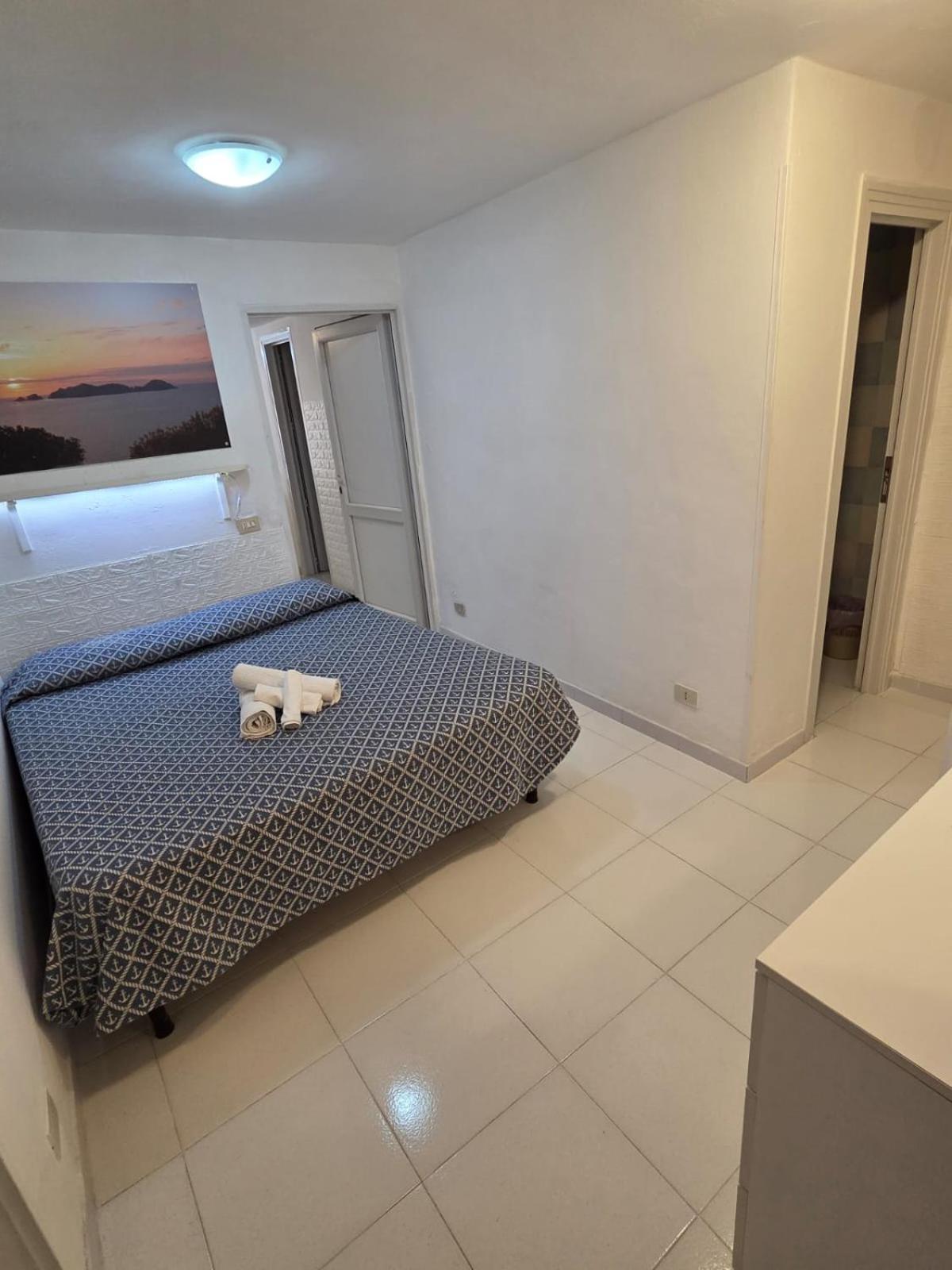 Agenzia Aprea Appartamenti Ponza Bagian luar foto