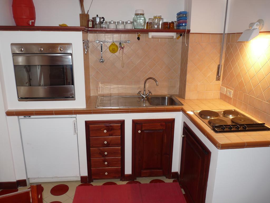 Agenzia Aprea Appartamenti Ponza Ruang foto