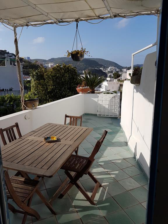 Agenzia Aprea Appartamenti Ponza Bagian luar foto